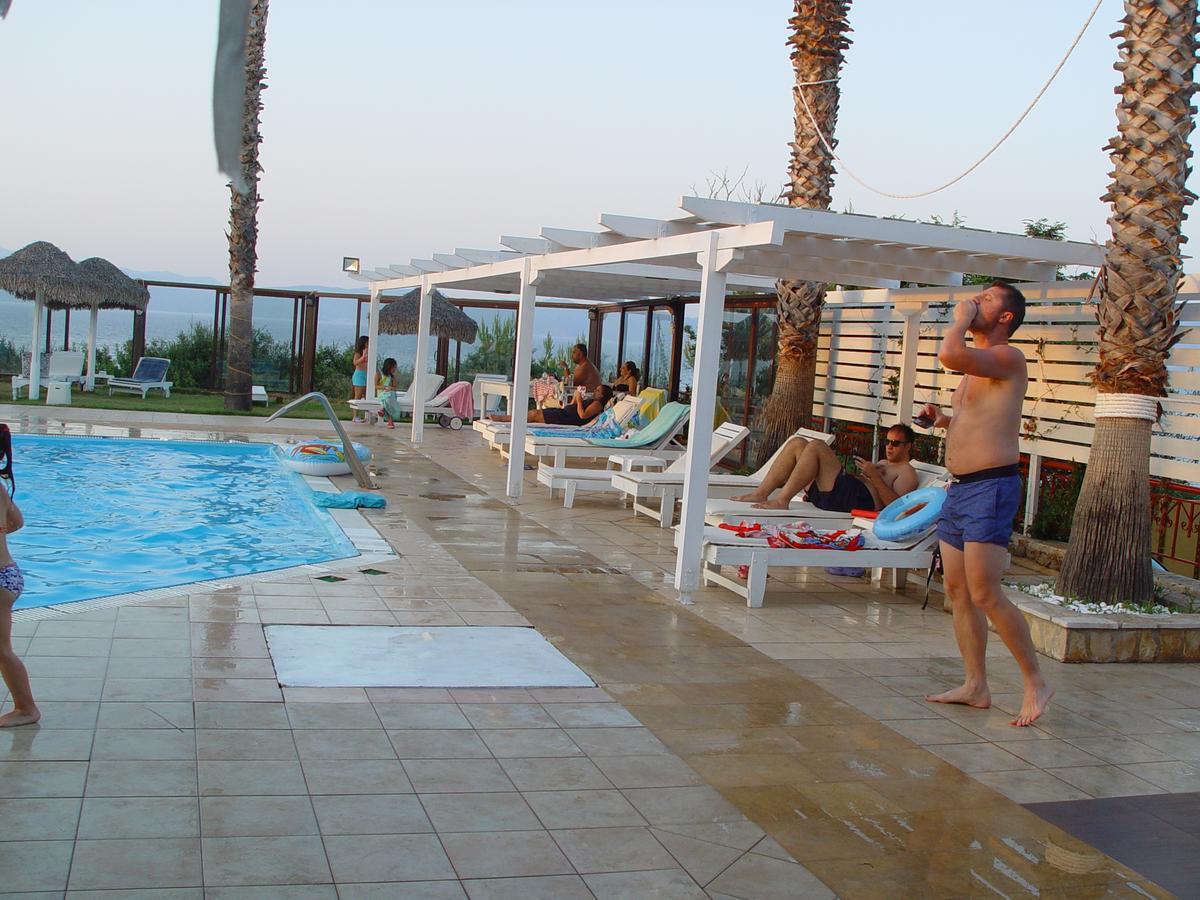 תאולוגוס Villa Eugenia מראה חיצוני תמונה